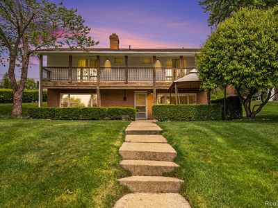 1365 Blue Water Dr, Fenton, MI, 48430