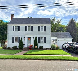 90 Colonial Drive, Hamden, CT, 06518