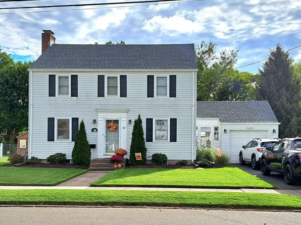 90 Colonial Drive, Hamden, CT 06518