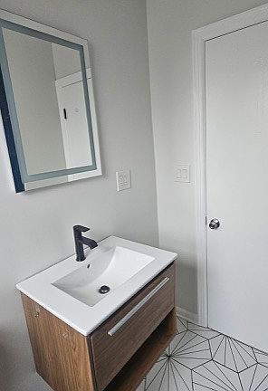 4th image of 3636 N Osceola Ave Unit 2
