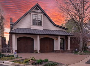 467 Monteigne Blvd, Memphis, TN 38103