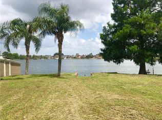 7101 Lake Willow Dr, New Orleans, LA 70126