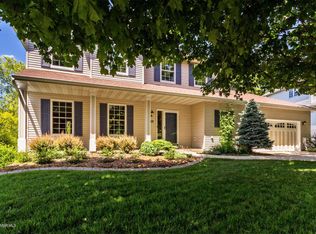 925 Baird Ln NE, Rochester, MN 55906