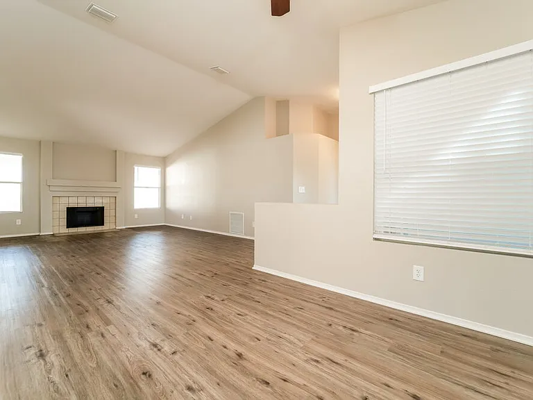 3674 W Thundercloud Loop — Photo 5