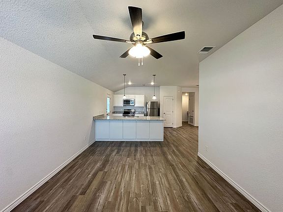 3rd image of 234B Dolphin Dr