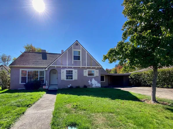 1885 NW Oerding Ave, Roseburg, OR 97471
