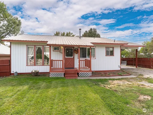 429 3rd Avenue W, Omak, WA 98841