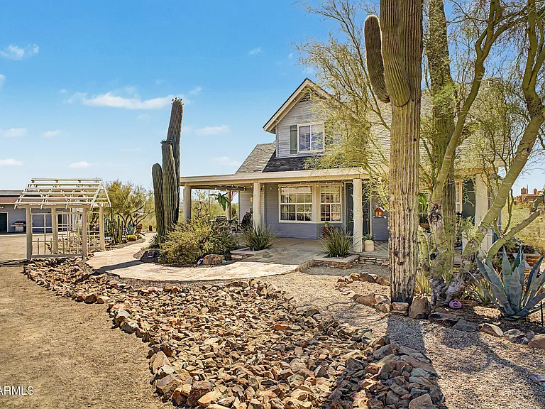 1935 E Tanya Rd — Photo 6