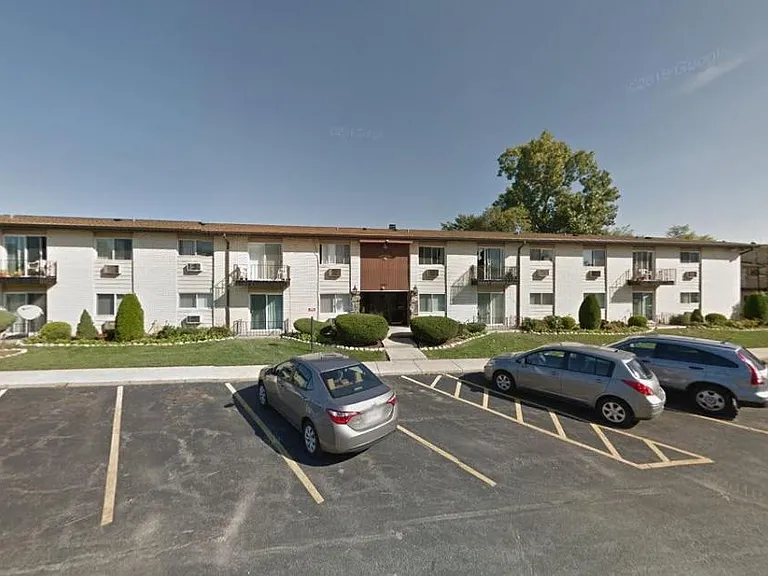 8999 Kennedy Dr #202B — Photo 1
