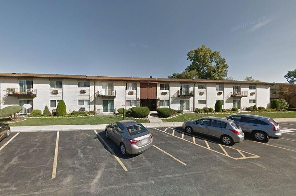 1st image of 8999 Kennedy Dr #101A