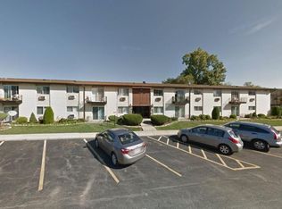 8999 Kennedy Dr #101A, Des Plaines, IL 60016