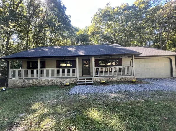 232 Chestnut Gap Blf, Atlanta, GA 30313