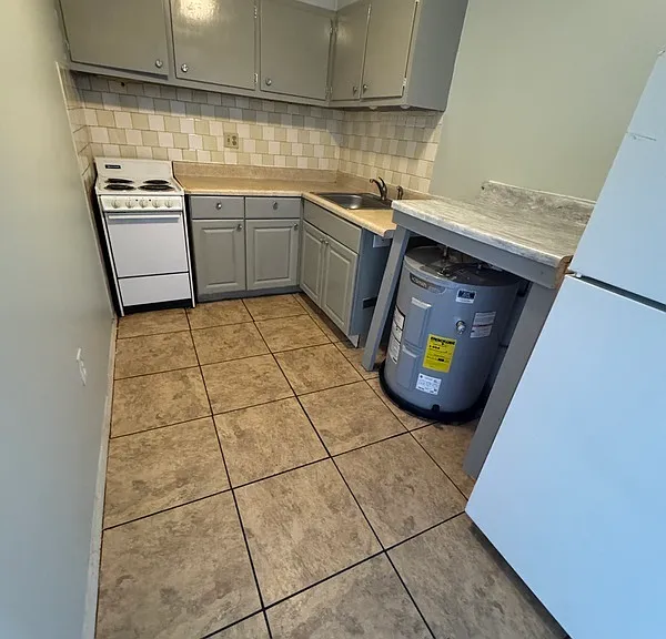 3618 Chamberlayne Ave — Photo 6