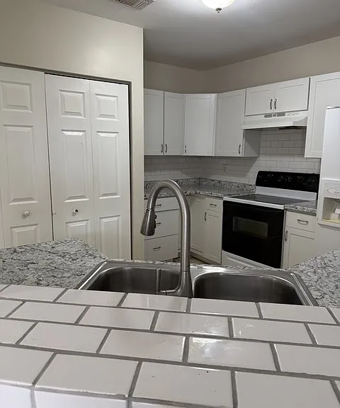 20964 SW 84th Ave — Photo 5