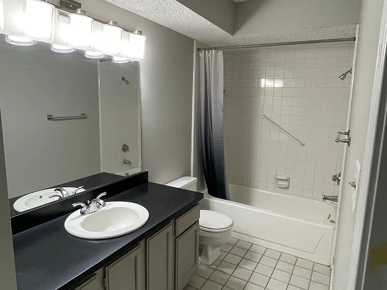 9012 S College Ave #2006 — Photo 5