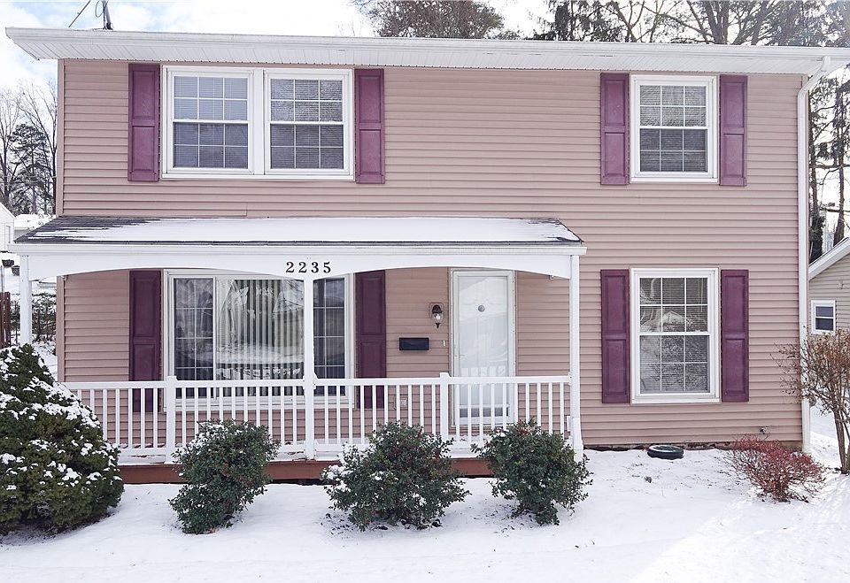 1st image of 2235 Richmond Rd