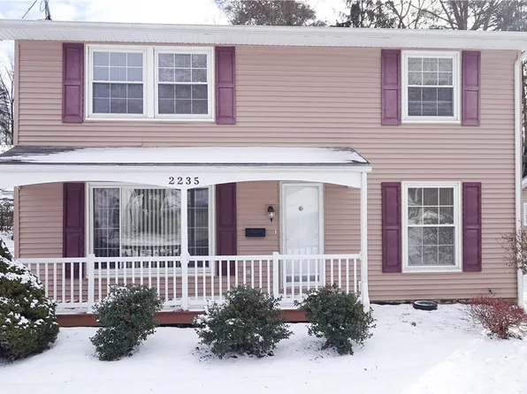 2235 Richmond Rd, Cuyahoga Falls, OH 44221