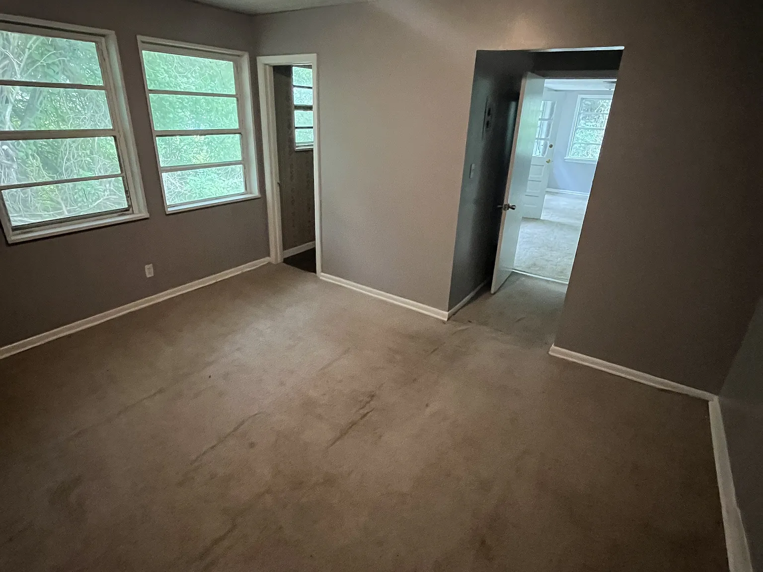 1230 George St Ne - 0 — Photo 4