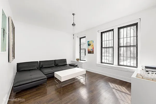 Rented by Owner | media 9