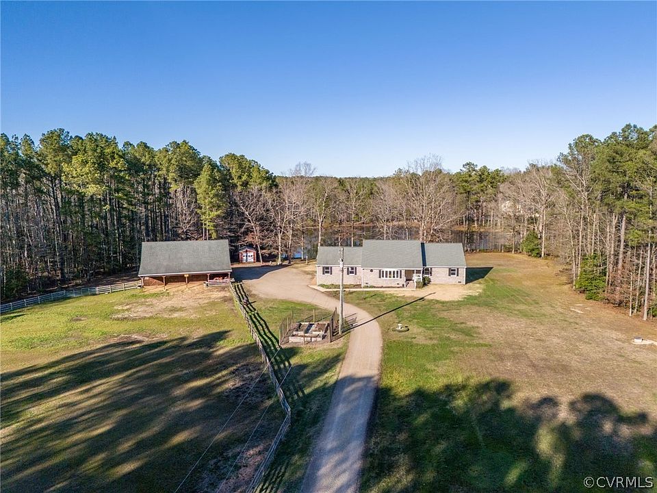 1st image of 17482 James River Dr