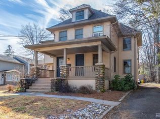 108 Bank St FLOOR 2, Midland Park, NJ 07432