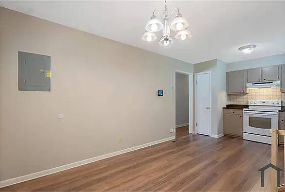 2560 Pine Springs Dr — Photo 4