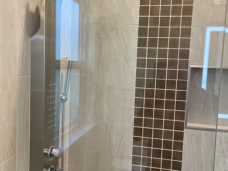 2216 Ida Dr — Photo 3