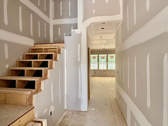 2nd image of 10440 Stallings Road