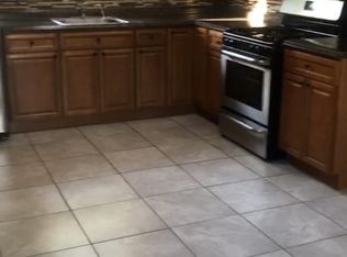43 E Maple St, Central Islip, NY 11722