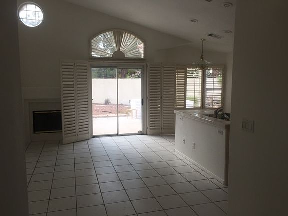 5th image of 2341 Homeland St #House
