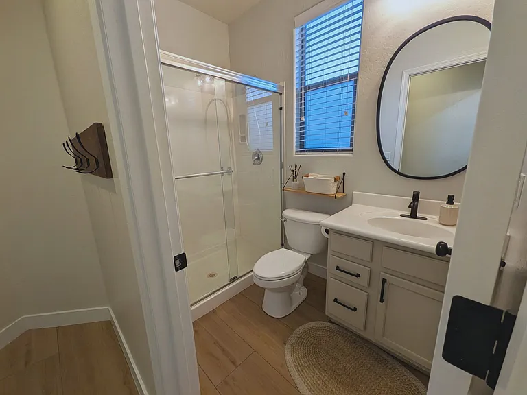 4053 E Reins Rd — Photo 10