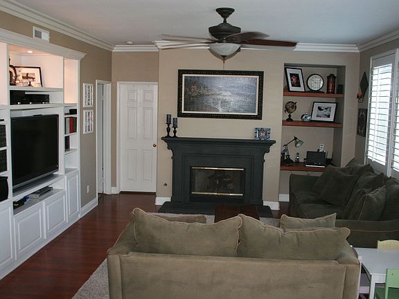 3rd image of 1044 Tesoro Ave
