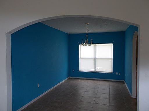 3rd image of 570 Kingfisher Dr