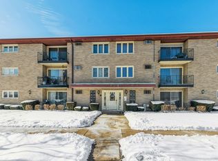11024 Kilpatrick Ave APT 8, Oak Lawn, IL 60453