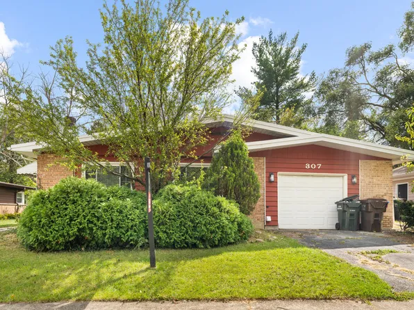 307 Shawnee St, Park Forest, IL 60466