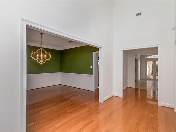 5th image of 7601 Cameron Ct