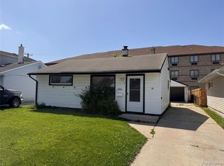 17611 Clarann St, Melvindale, MI 48122