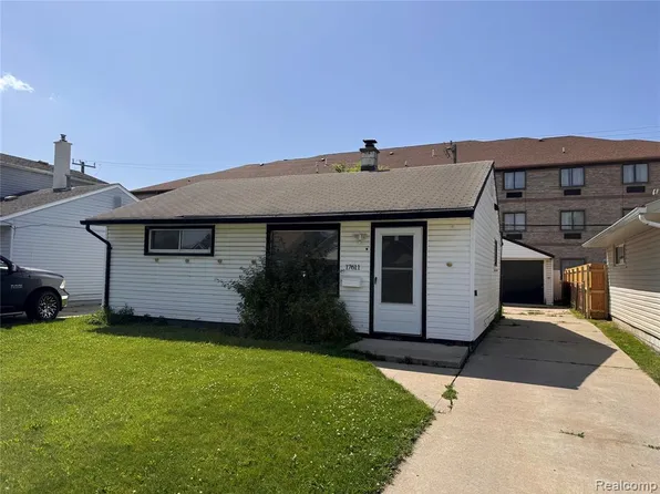 17611 Clarann St, Melvindale, MI 48122