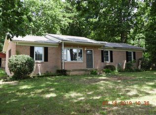 1110 Fall River Rd, Pulaski, TN 38478
