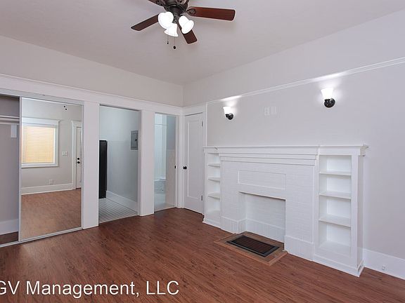 4th image of 1711 E Ocean Blvd APT 9