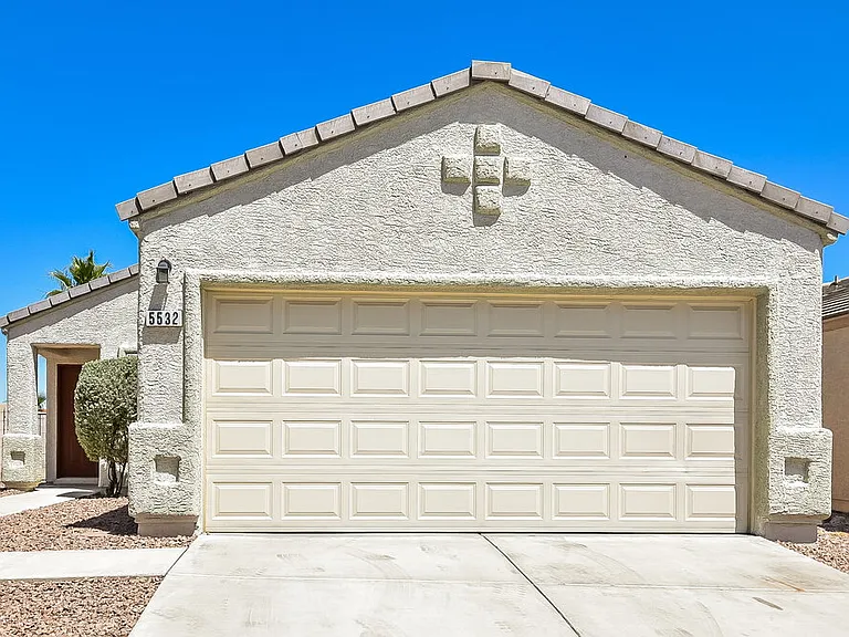 5532 Eagle Claw Ave — Photo 1