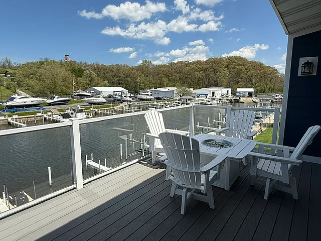 50 Marine Dr #8 — Photo 3
