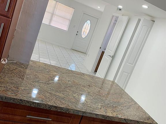 2nd image of 1521 NE 150th St APT 104