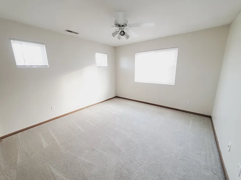 1230 Murray St NE #10 — Photo 8
