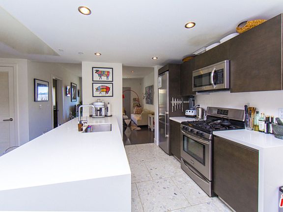 2nd image of 1730 Sawtelle Blvd #Penthouse 9