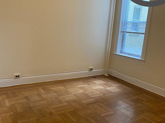 4th image of 30-44 33rd St #1F