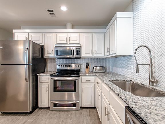 2nd image of 290 Whispering Oaks Trl #1