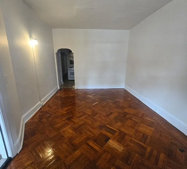 926 Lindley Ave #1 — Photo 3
