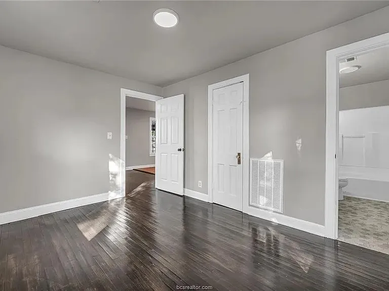 2707 Cliff St — Photo 14
