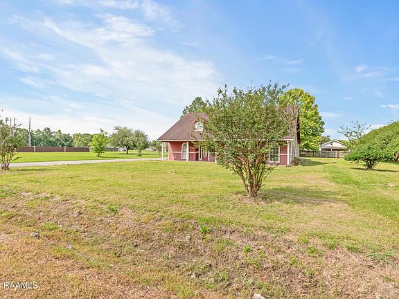 2nd image of 1014 Sugarland Dr